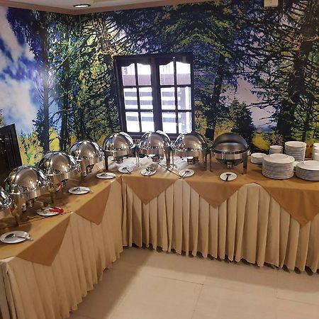 Villa Esmeralda Bryan'S Resort Hotel And Restaurant Palayan City Екстер'єр фото