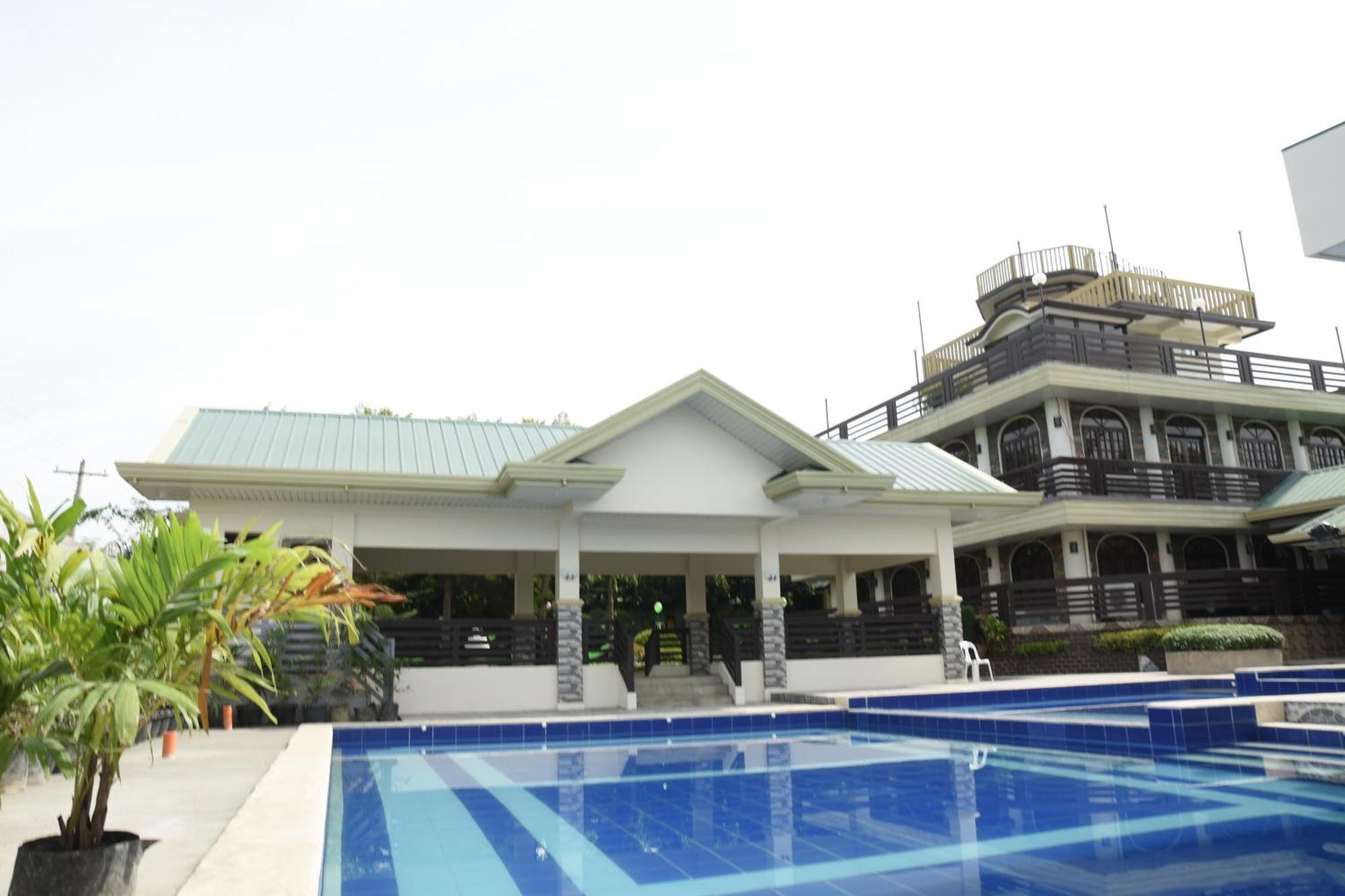 Villa Esmeralda Bryan'S Resort Hotel And Restaurant Palayan City Екстер'єр фото