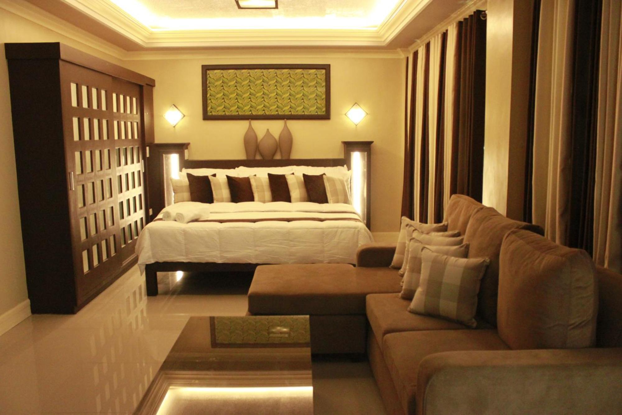 Villa Esmeralda Bryan'S Resort Hotel And Restaurant Palayan City Екстер'єр фото